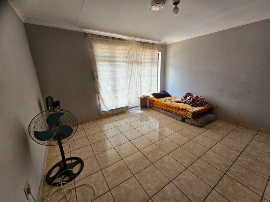 5 Bedroom Property for Sale in Montana Gauteng