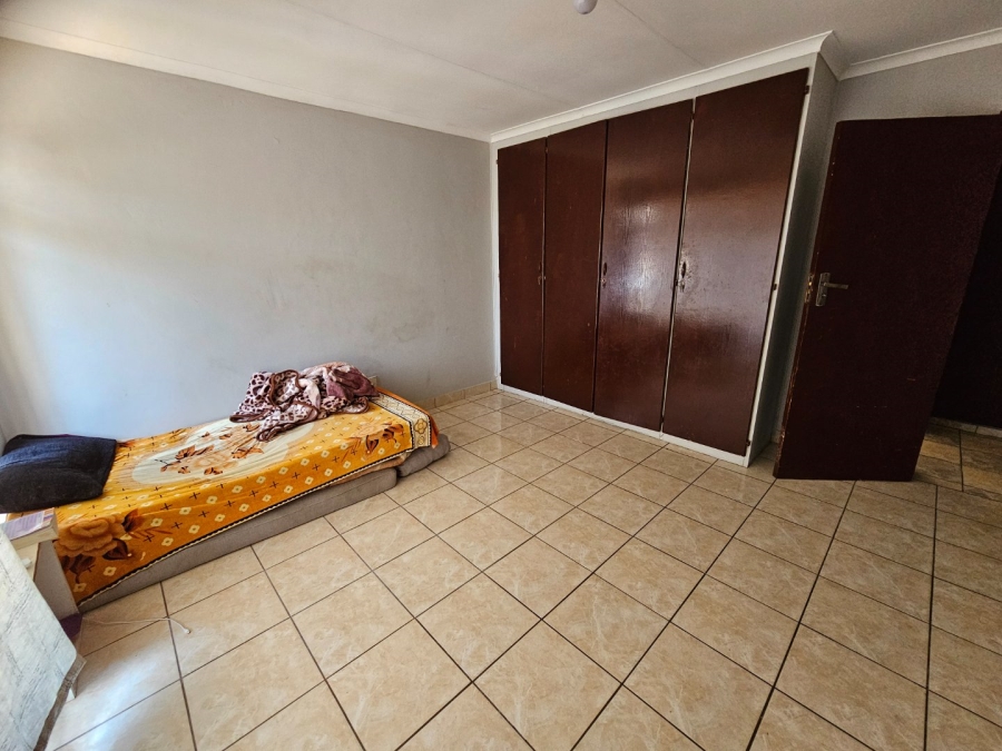 5 Bedroom Property for Sale in Montana Gauteng