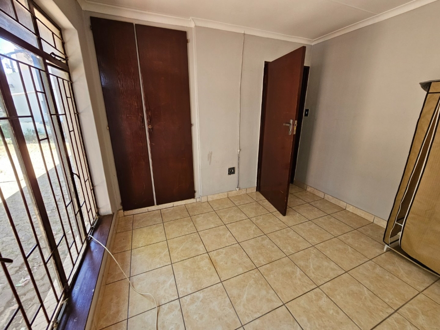 5 Bedroom Property for Sale in Montana Gauteng