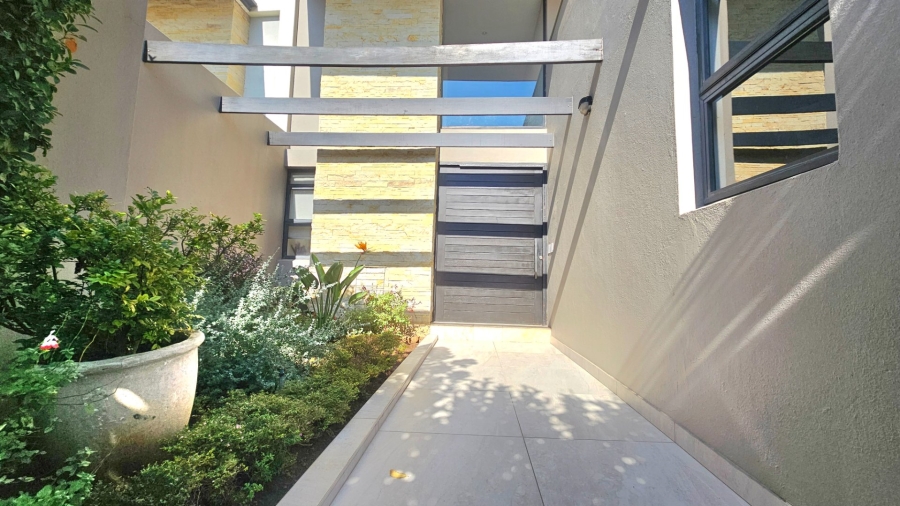 3 Bedroom Property for Sale in Lombardy Gauteng