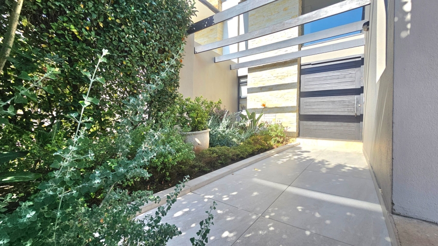3 Bedroom Property for Sale in Lombardy Gauteng