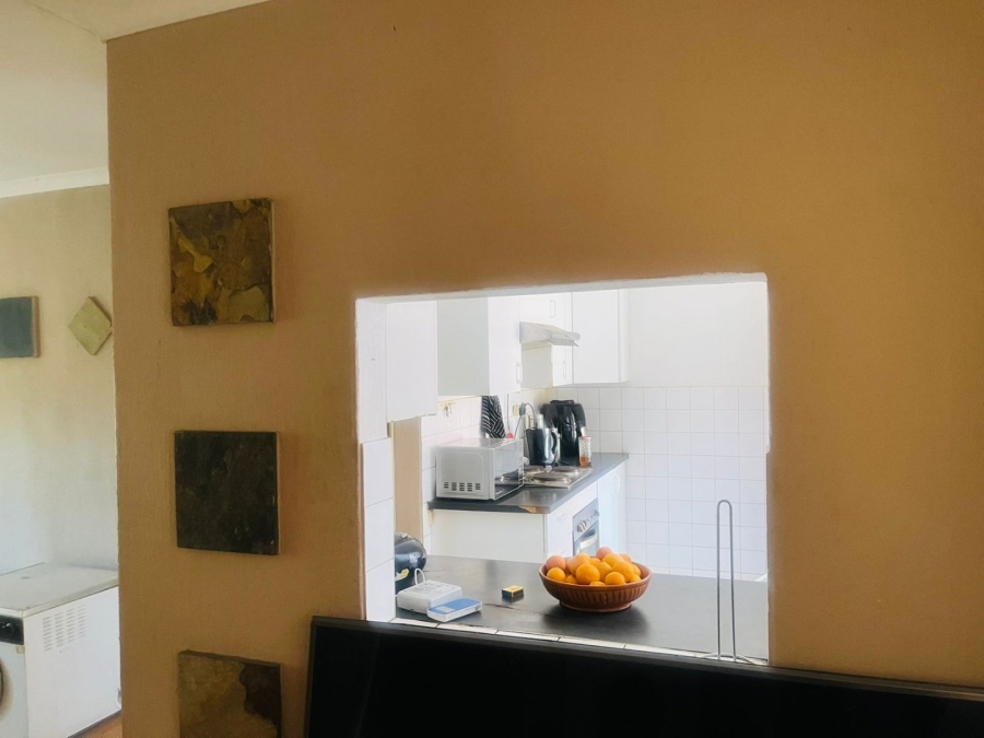 To Let  Bedroom Property for Rent in Bromhof Gauteng