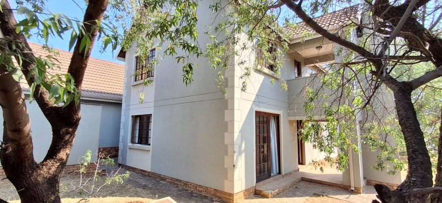 2 Bedroom Property for Sale in Olympus AH Gauteng