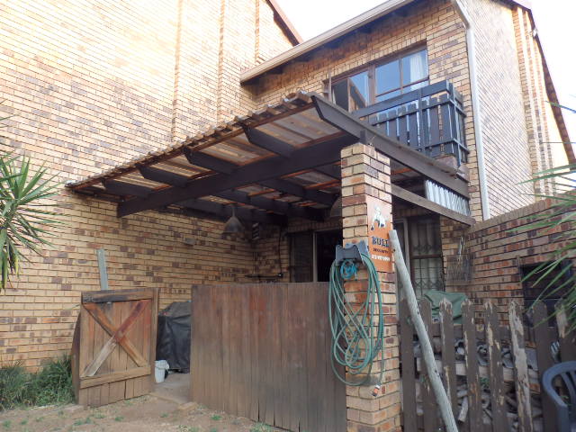 2 Bedroom Property for Sale in Garsfontein Gauteng