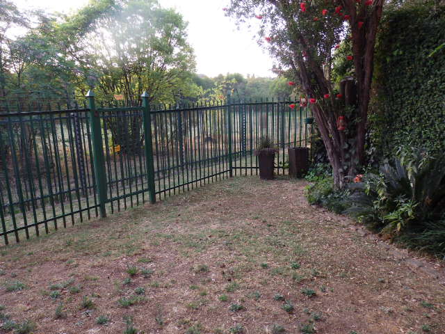 2 Bedroom Property for Sale in Garsfontein Gauteng