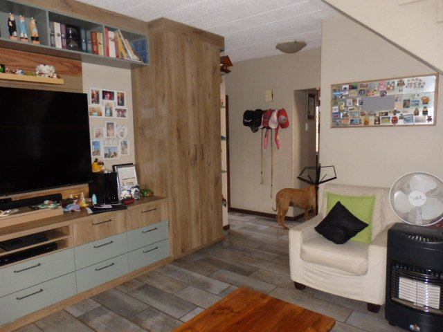 2 Bedroom Property for Sale in Garsfontein Gauteng