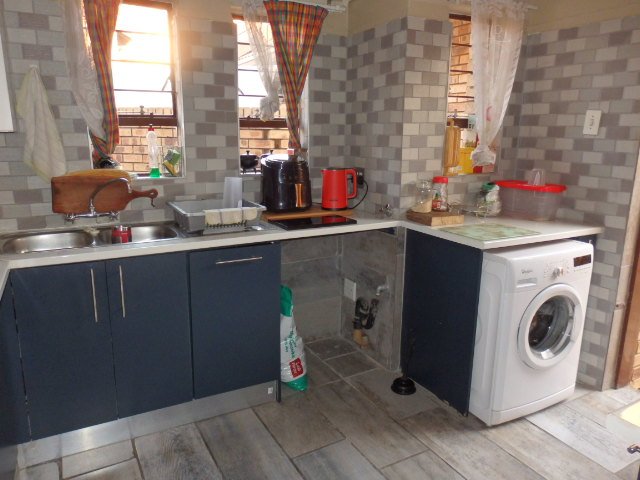 2 Bedroom Property for Sale in Garsfontein Gauteng