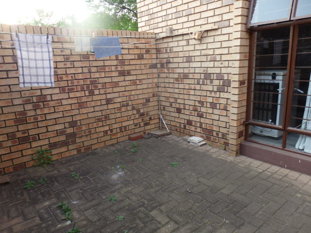 2 Bedroom Property for Sale in Garsfontein Gauteng