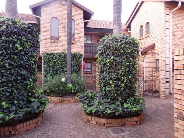 2 Bedroom Property for Sale in Garsfontein Gauteng