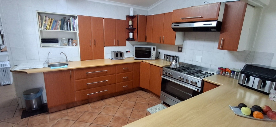 3 Bedroom Property for Sale in Sinoville Gauteng