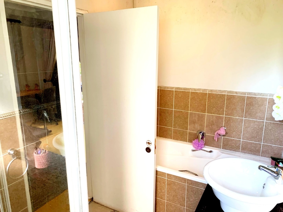 2 Bedroom Property for Sale in Edenburg Gauteng