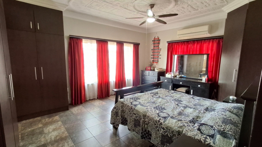 6 Bedroom Property for Sale in Pretoria Gardens Gauteng