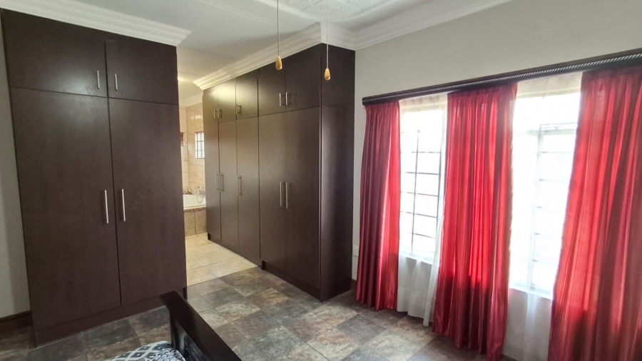 6 Bedroom Property for Sale in Pretoria Gardens Gauteng