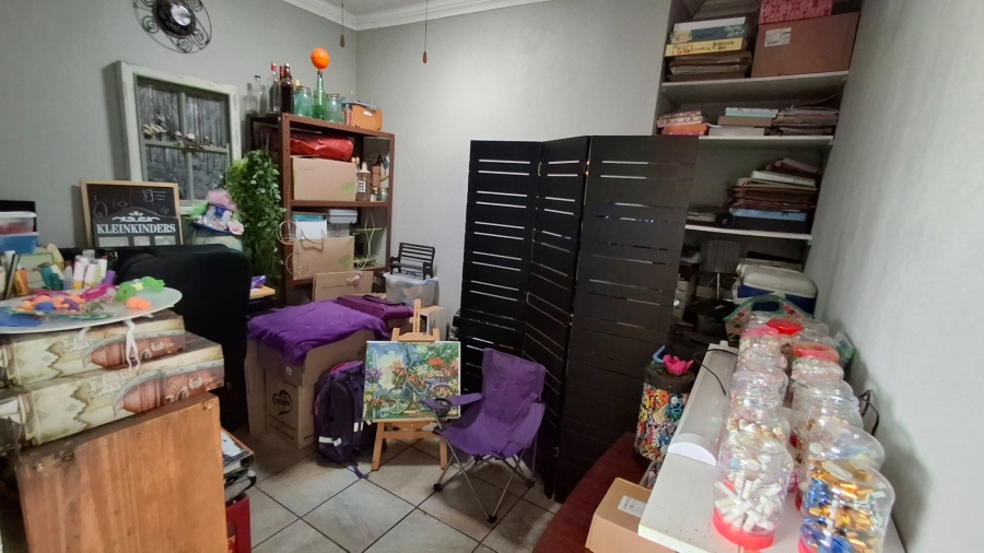 6 Bedroom Property for Sale in Pretoria Gardens Gauteng