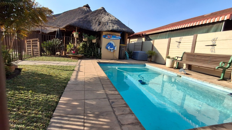 6 Bedroom Property for Sale in Pretoria Gardens Gauteng