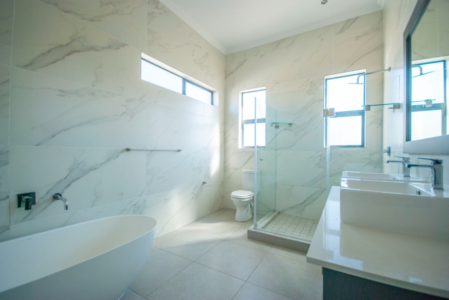 4 Bedroom Property for Sale in Midstream Estate Gauteng
