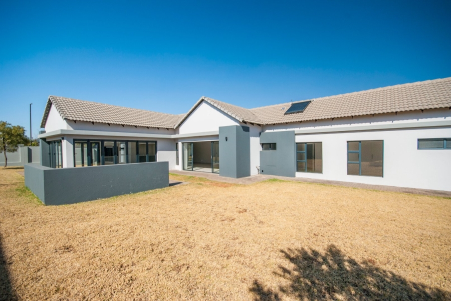 4 Bedroom Property for Sale in Midstream Estate Gauteng