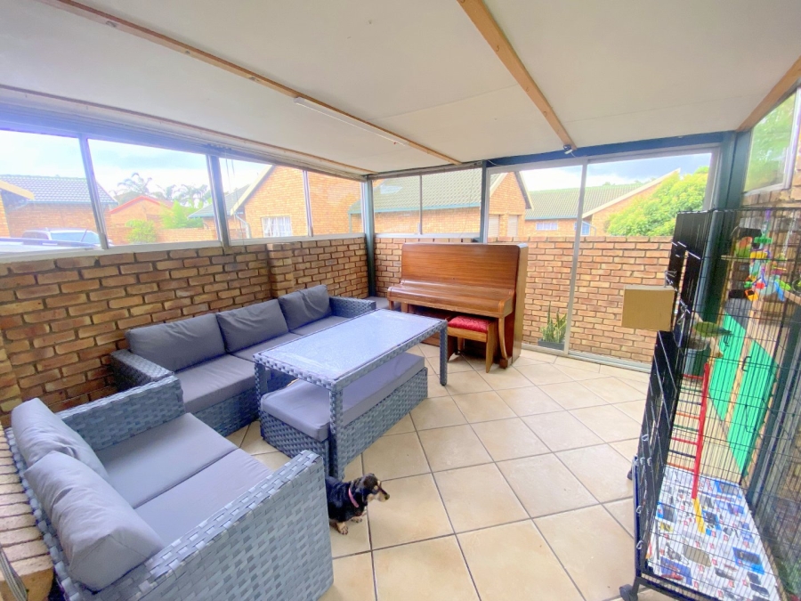 2 Bedroom Property for Sale in Amberfield Heights Gauteng