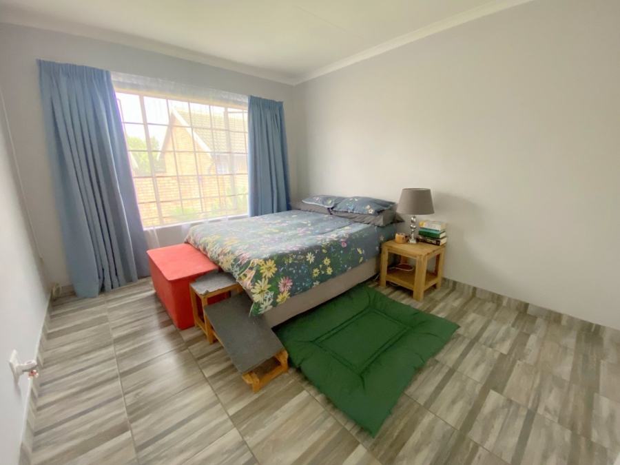 2 Bedroom Property for Sale in Amberfield Heights Gauteng