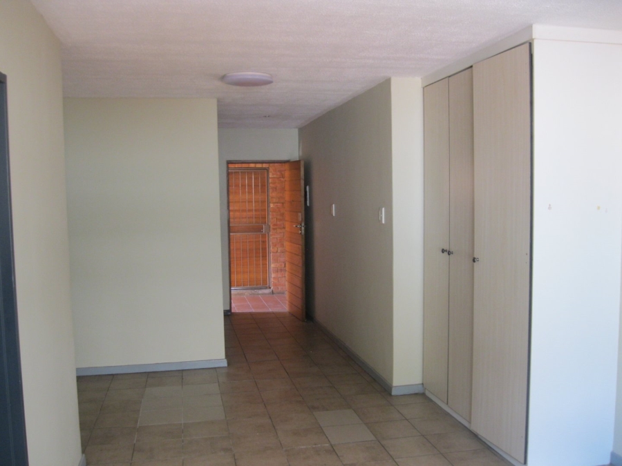 1 Bedroom Property for Sale in Hatfield Gauteng