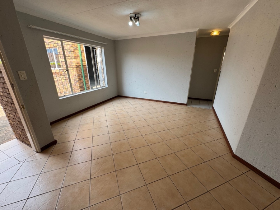 3 Bedroom Property for Sale in Glen Marais Gauteng