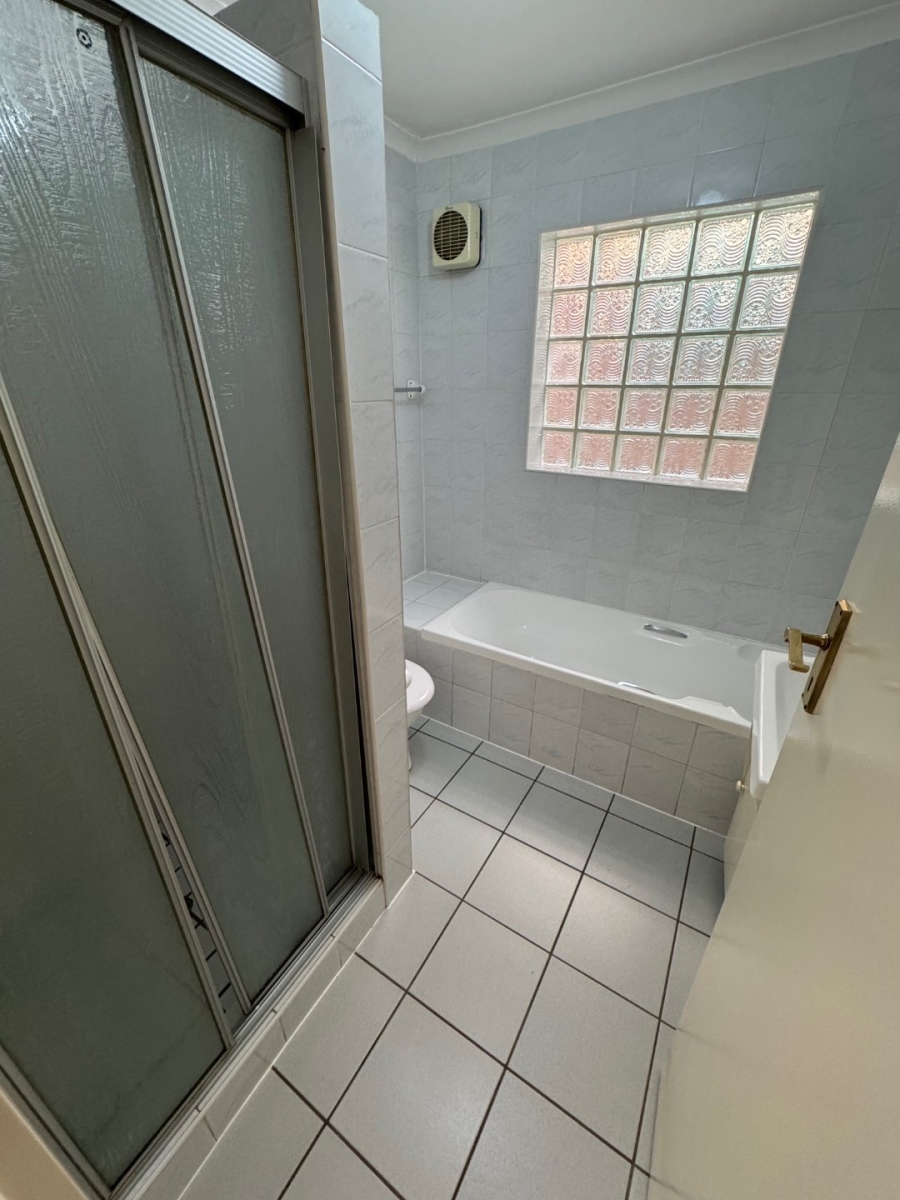3 Bedroom Property for Sale in Glen Marais Gauteng