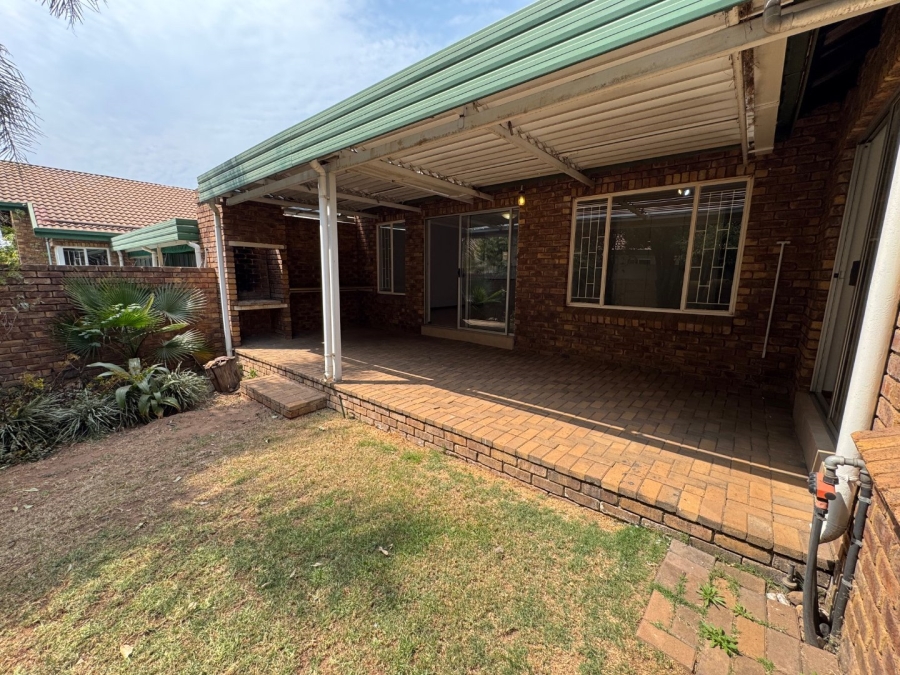 3 Bedroom Property for Sale in Glen Marais Gauteng
