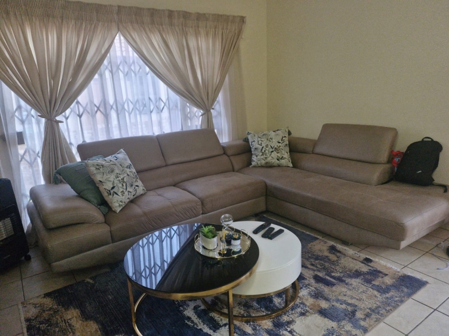 2 Bedroom Property for Sale in Chantelle Gauteng