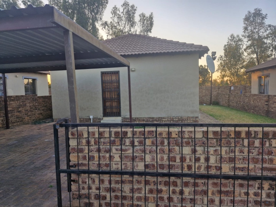 2 Bedroom Property for Sale in Chantelle Gauteng
