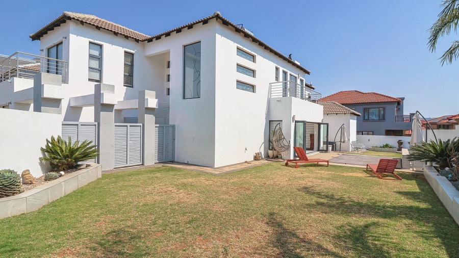 4 Bedroom Property for Sale in Honeydew Manor Gauteng