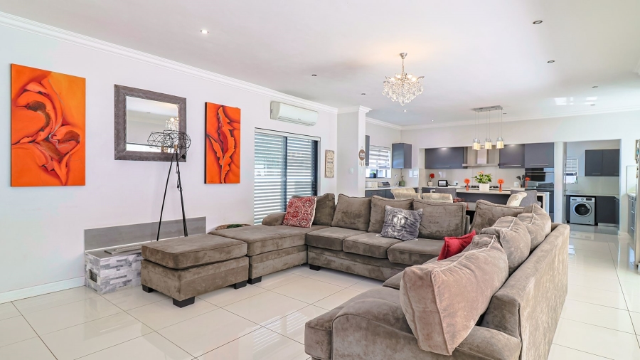 4 Bedroom Property for Sale in Honeydew Manor Gauteng