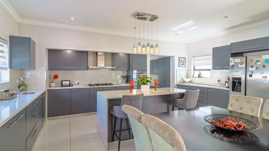 4 Bedroom Property for Sale in Honeydew Manor Gauteng
