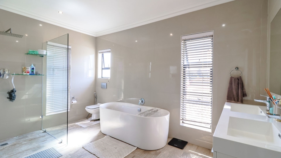 4 Bedroom Property for Sale in Honeydew Manor Gauteng