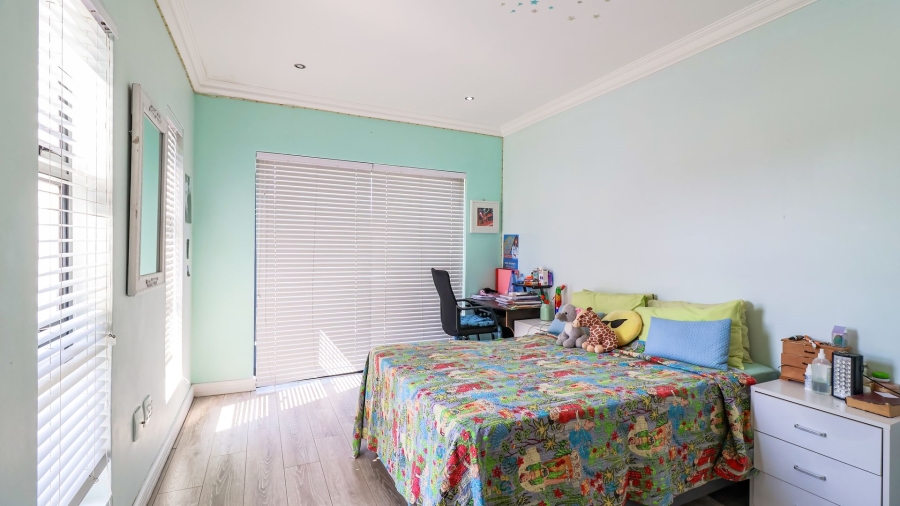 4 Bedroom Property for Sale in Honeydew Manor Gauteng