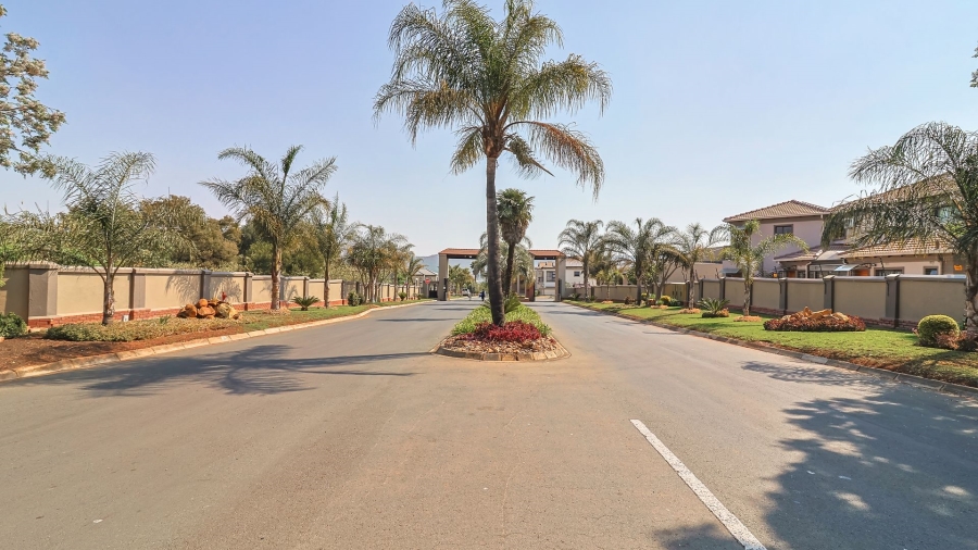4 Bedroom Property for Sale in Honeydew Manor Gauteng