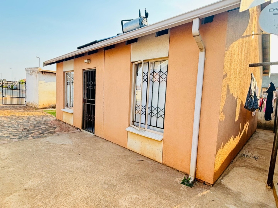 2 Bedroom Property for Sale in Sky City Gauteng
