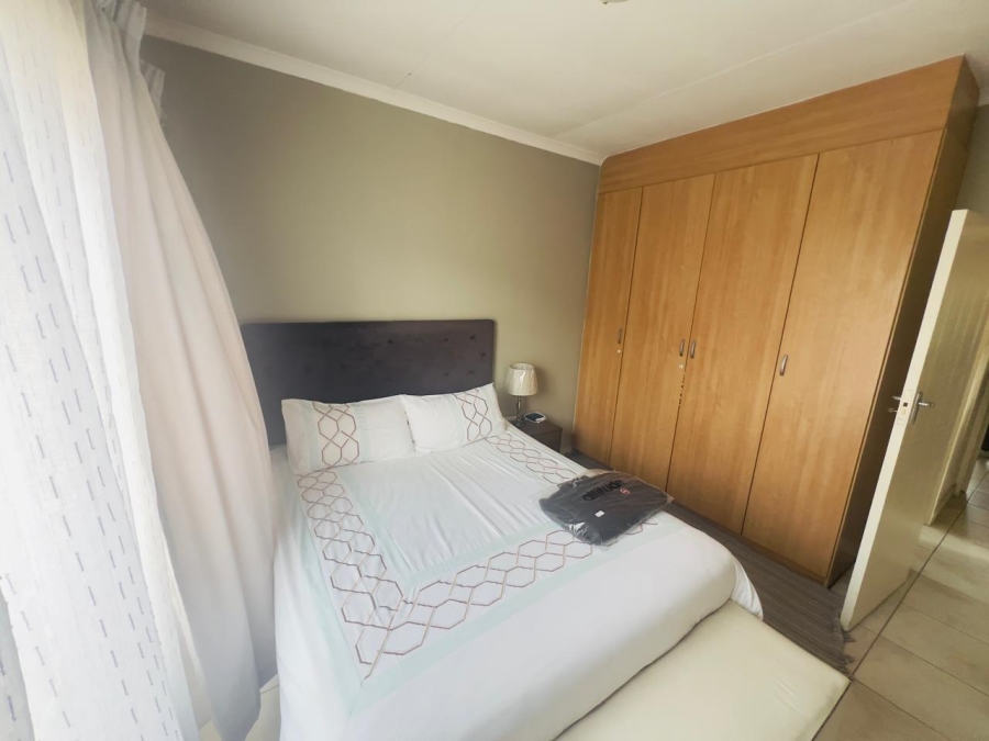 2 Bedroom Property for Sale in Meredale Gauteng