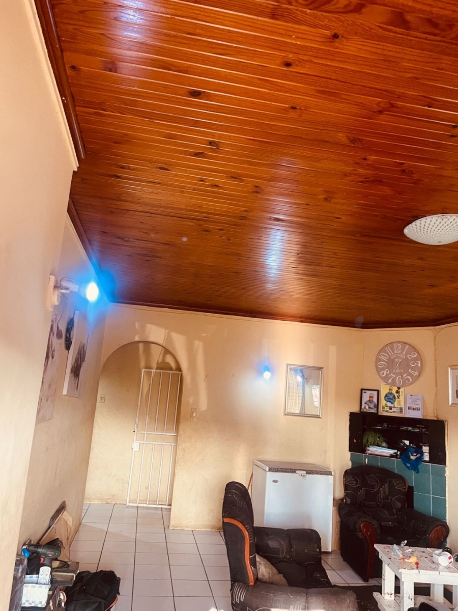 8 Bedroom Property for Sale in South Hills Gauteng