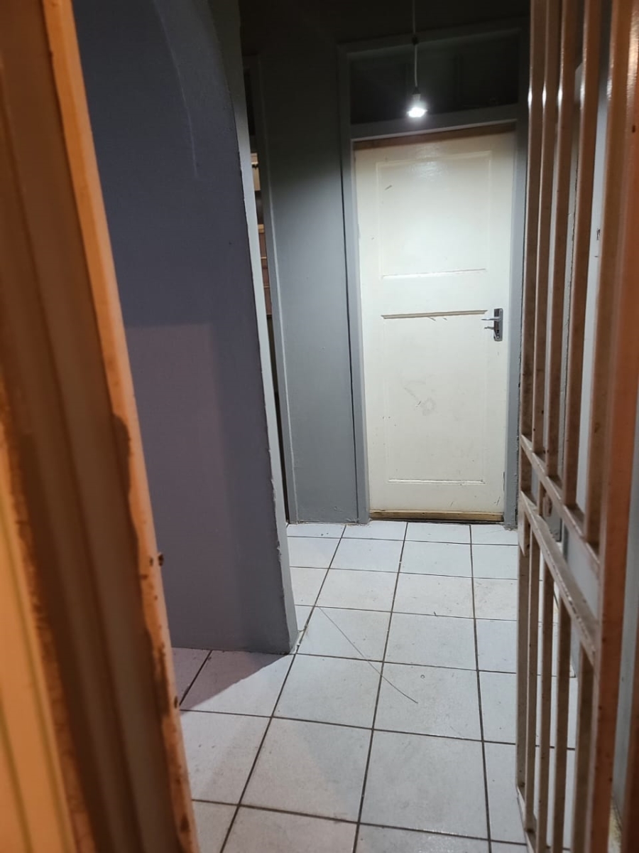 8 Bedroom Property for Sale in South Hills Gauteng