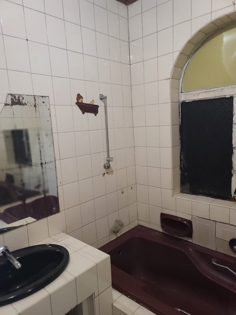 8 Bedroom Property for Sale in South Hills Gauteng