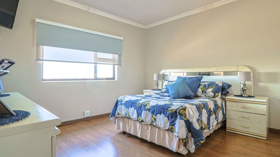 3 Bedroom Property for Sale in Oakdene Gauteng