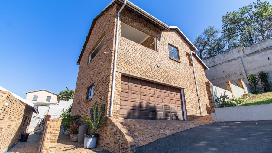 3 Bedroom Property for Sale in Oakdene Gauteng
