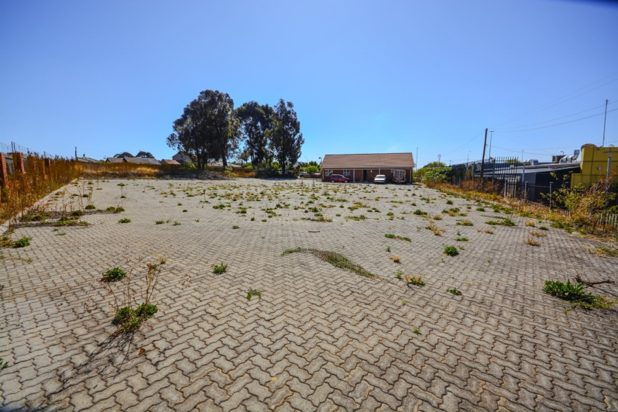 Commercial Property for Sale in Ormonde View Gauteng