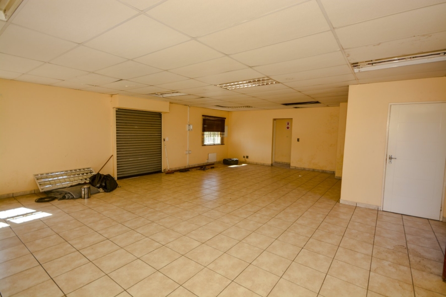 Commercial Property for Sale in Ormonde View Gauteng
