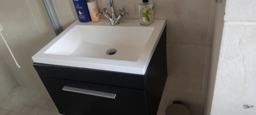 2 Bedroom Property for Sale in Winchester Hills Gauteng