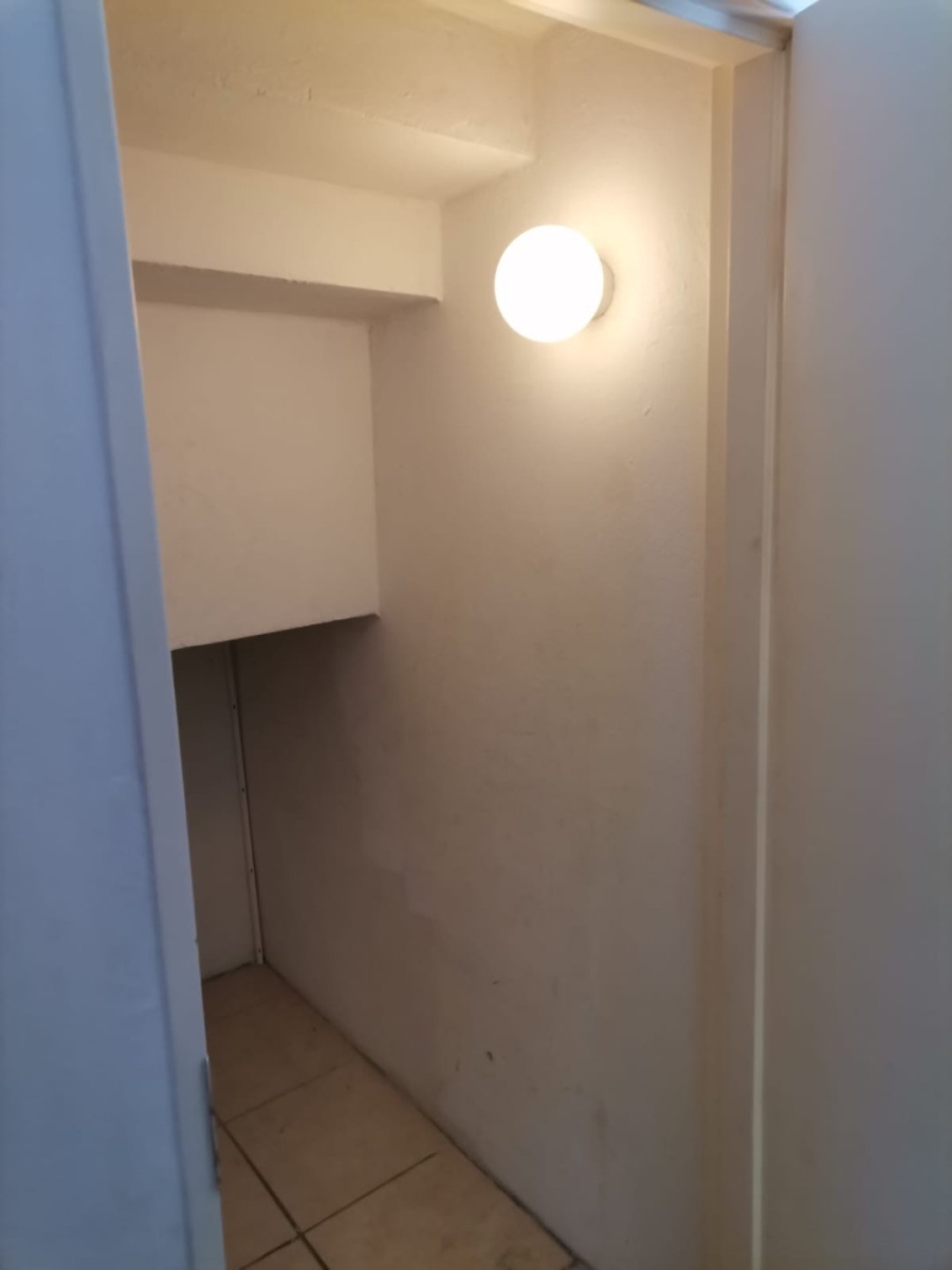 2 Bedroom Property for Sale in Marlands Gauteng
