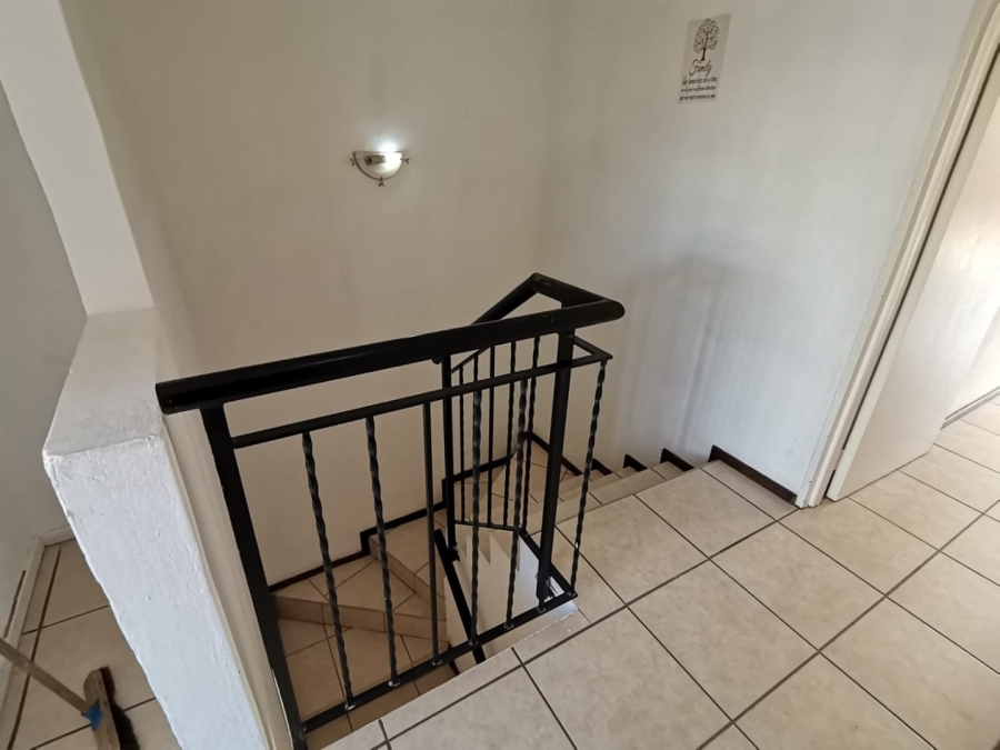 2 Bedroom Property for Sale in Marlands Gauteng