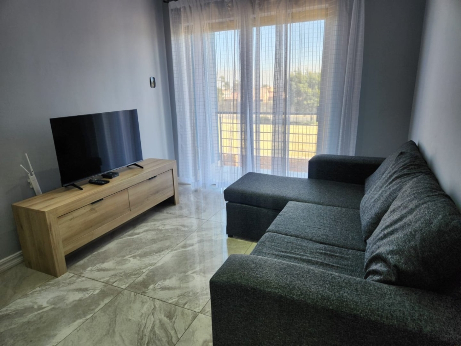 To Let 2 Bedroom Property for Rent in Robertsham Gauteng