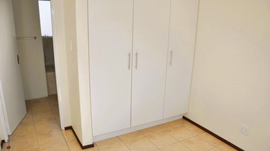 1 Bedroom Property for Sale in Rietfontein SH Gauteng