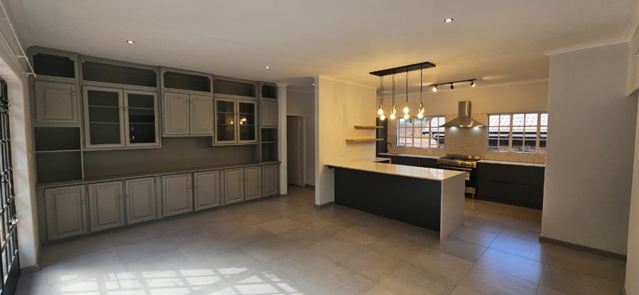 4 Bedroom Property for Sale in Waterkloof Heights Gauteng